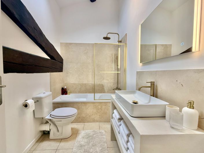 Image No.11-3 Bed House for sale