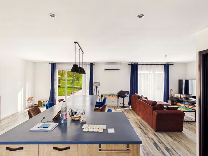 Image No.2-3 Bed House for sale