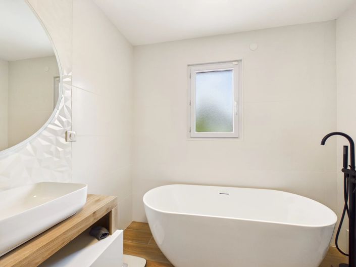 Image No.7-3 Bed House for sale