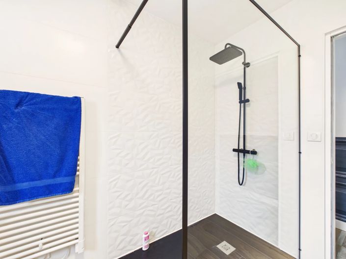 Image No.8-3 Bed House for sale