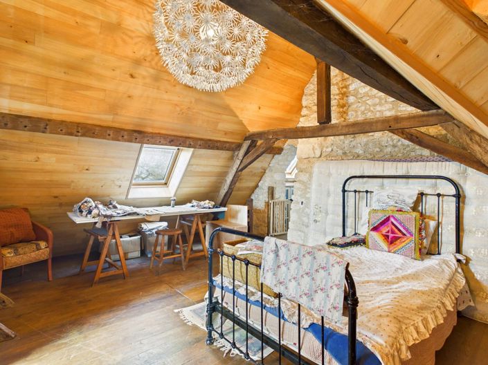 Image No.11-10 Bed House for sale