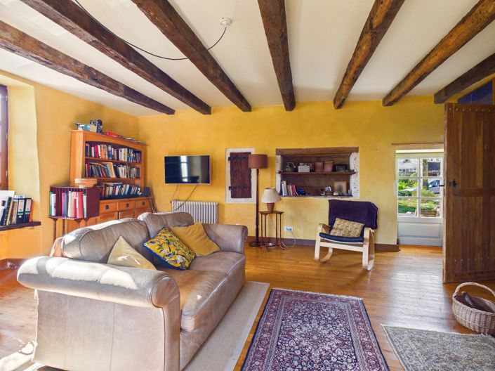 Image No.15-10 Bed House for sale