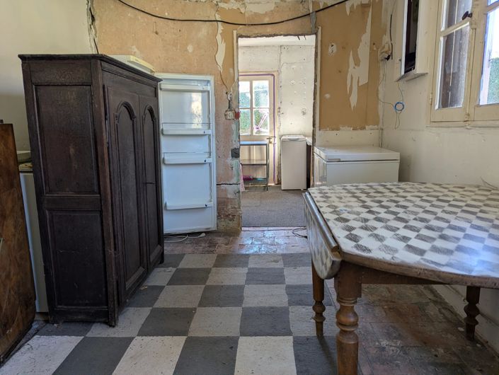 Image No.7-2 Bed Village House for sale