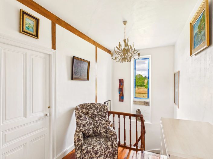 Image No.12-6 Bed House for sale