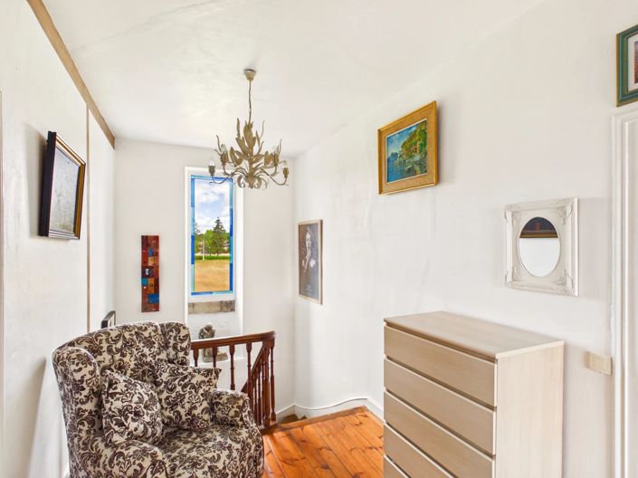 Image No.7-6 Bed House for sale