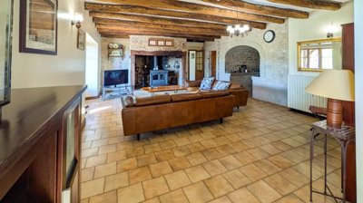 3888155e7f146233b6d3e53ec3abce68bceca8356a384