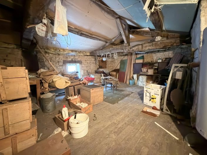 Image No.10-2 Bed House for sale