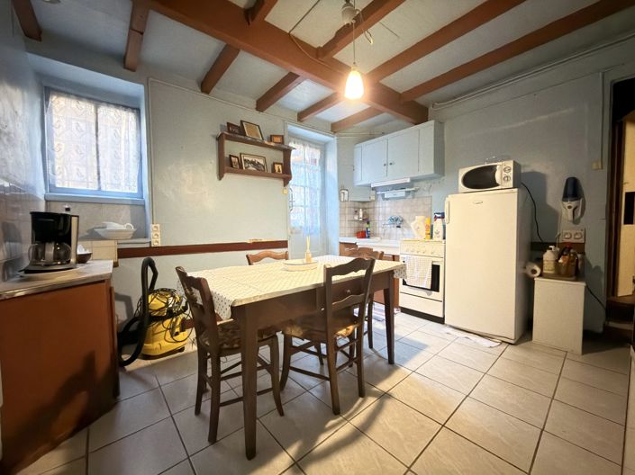 Image No.5-2 Bed House for sale