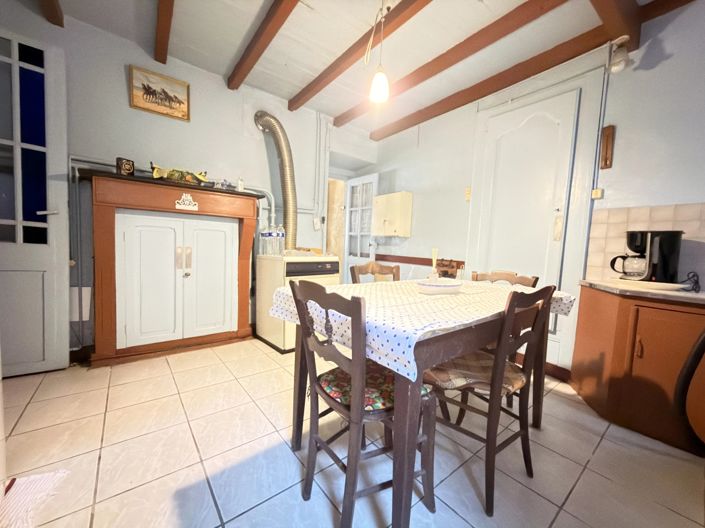 Image No.6-2 Bed House for sale