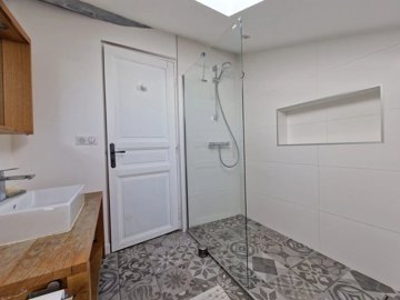 81f97fbc4df47e622e5f16515d3d0bff19bef13318200