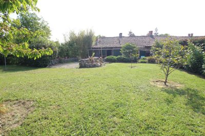 c18165c5882764a5e81585a914672d887783cc31bb409