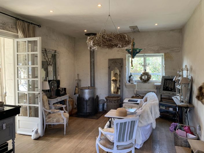 Image No.10-2 Bed House for sale