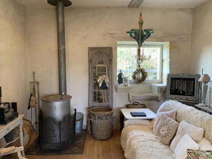 Image No.5-2 Bed House for sale