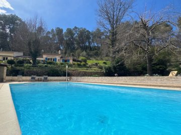 ba7a89afd4da94d6d6d6bfc17dbf18b9c4438531dc192