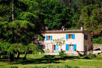 ee1b9ea2e19f5f9f4611610e0ade83b9c18b32ceba192