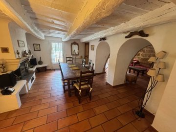 67e6e61ba2b2b05c208cba34777ecbc7a3ffa49e4d192