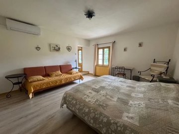 f427ec720d1c4609f044b289a17a49cc8f16f61fe7640