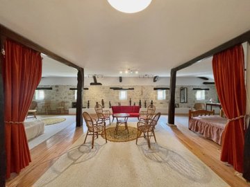 b202d2df7b4f55f83ceb5fc48f38945b81668ffe7c395