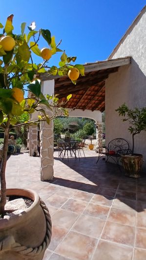 Image No.3-4 Bed House for sale