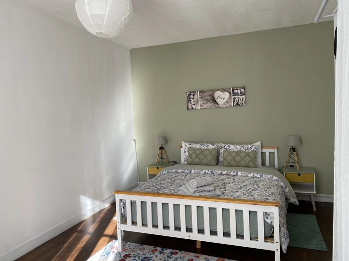 Image No.15-7 Bed Village House for sale