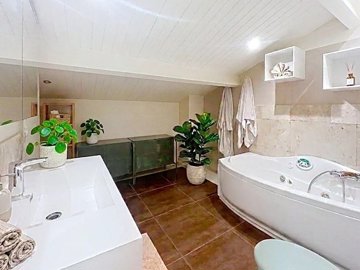 6f17ab9d73a44d47ec10a29ade18d65474fa22abba119