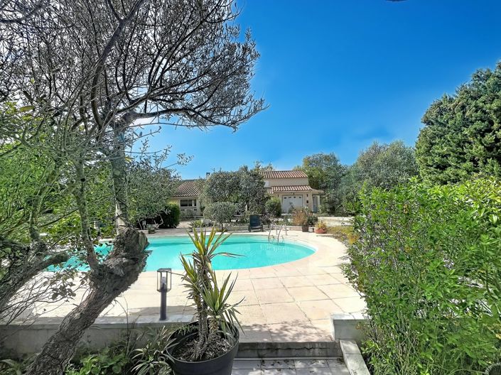 Image No.2-5 Bed House for sale