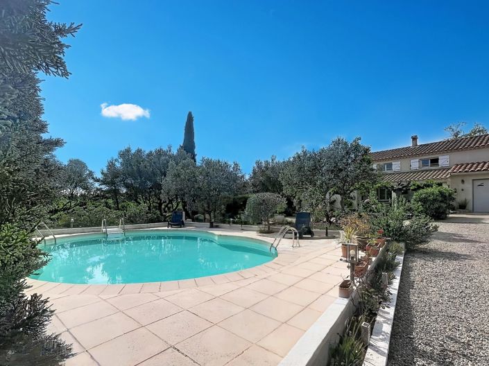 Image No.4-5 Bed House for sale