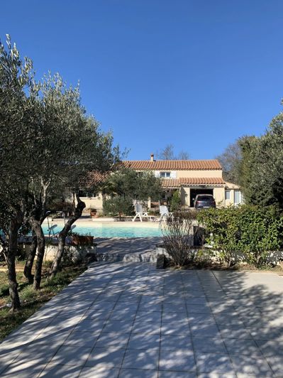 Image No.6-5 Bed House for sale