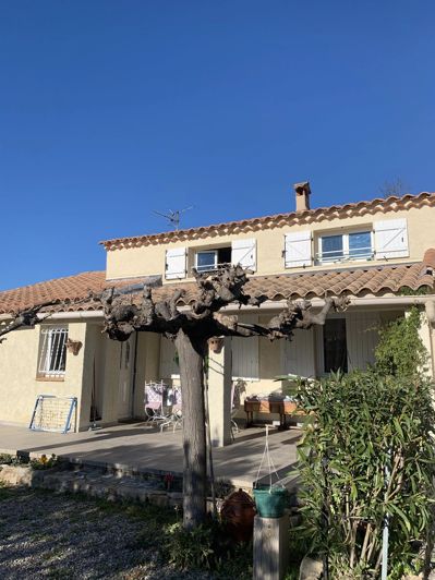 Image No.8-5 Bed House for sale