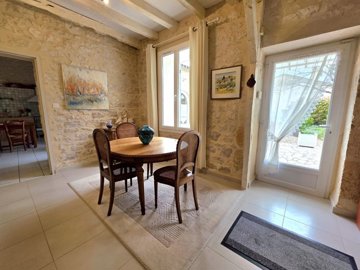 aec77e169b354076d9628a8228ce234ad808abee53388