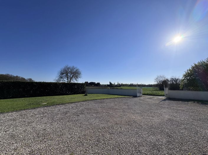 Image No.13-2 Bed House for sale