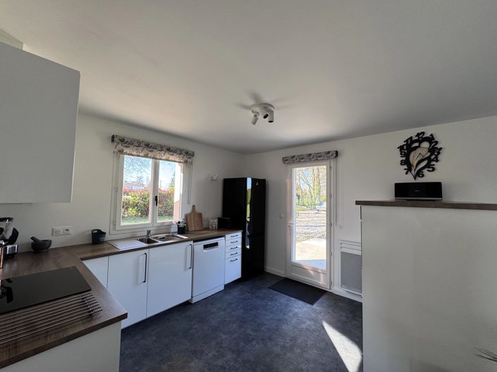 Image No.4-2 Bed House for sale