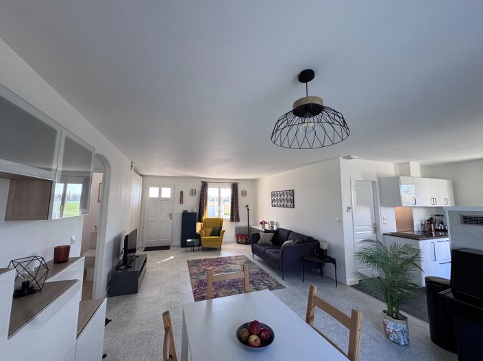 Image No.5-2 Bed House for sale