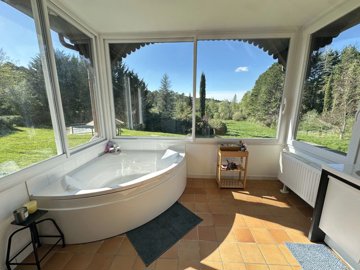 123ee07b8848db440789d06189495b148e7bb649d8403