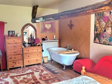 0efa4d2f7497e8f7f94c53d4ef4d27192236ba6212302