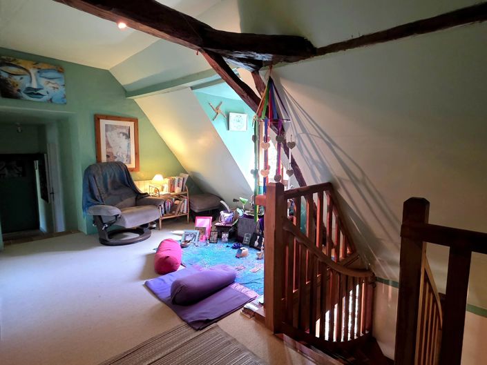 Image No.10-2 Bed House for sale