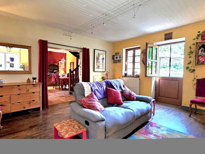 Image No.8-2 Bed House for sale