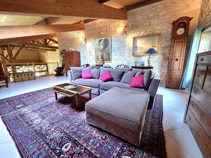 Image No.8-3 Bed House for sale