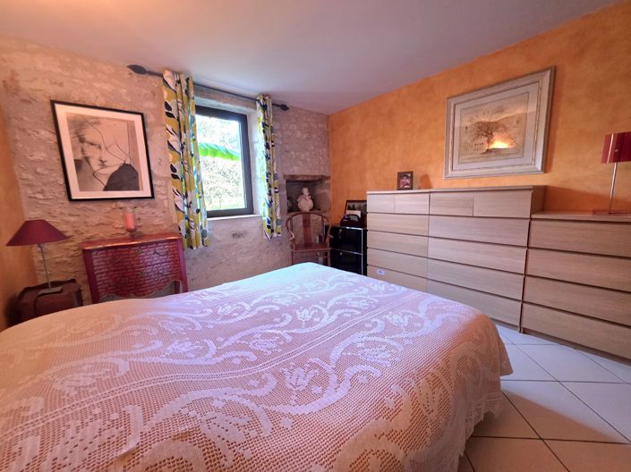 Image No.9-3 Bed House for sale