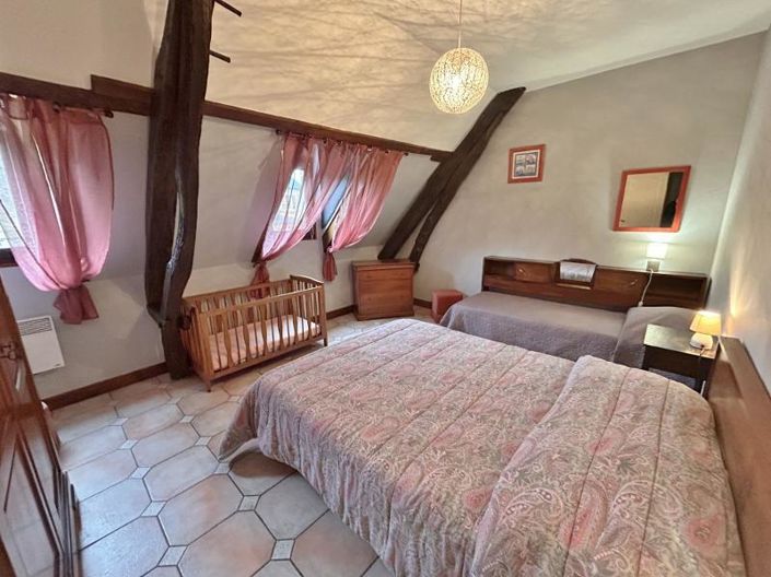 Image No.10-10 Bed House for sale