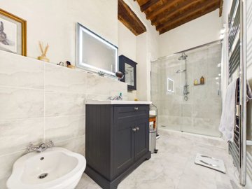 22726bae1d8e7c5fbed12cd4789c919d4eff6e0fb8200