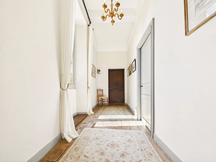 Image No.12-7 Bed House for sale