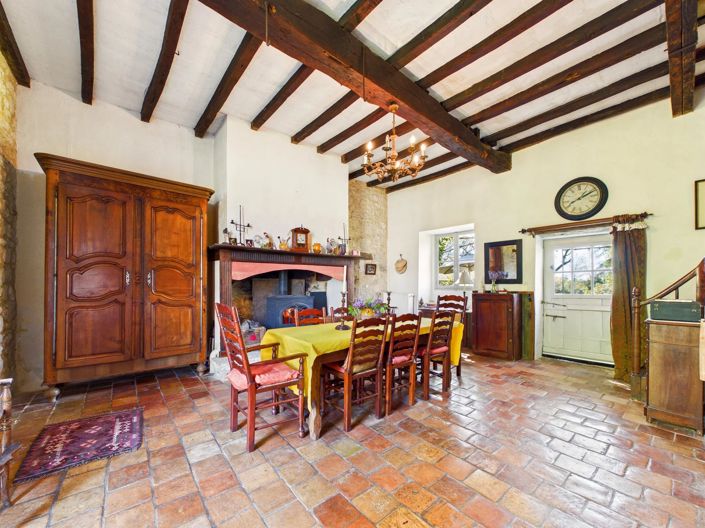 Image No.6-7 Bed House for sale