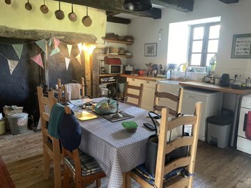 be3f22e2f652d1948bde8f3ffd3a1d8c8917d558a8403