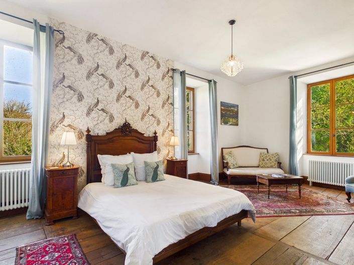 Image No.7-7 Bed House for sale