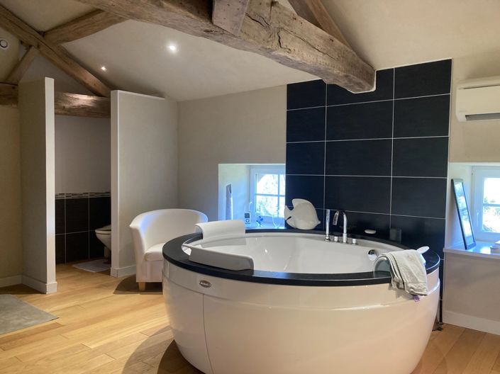 Image No.12-5 Bed House for sale