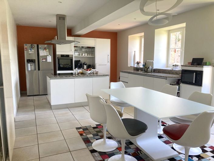 Image No.4-5 Bed House for sale