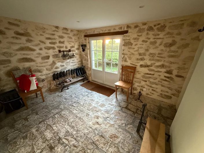 Image No.9-4 Bed House for sale