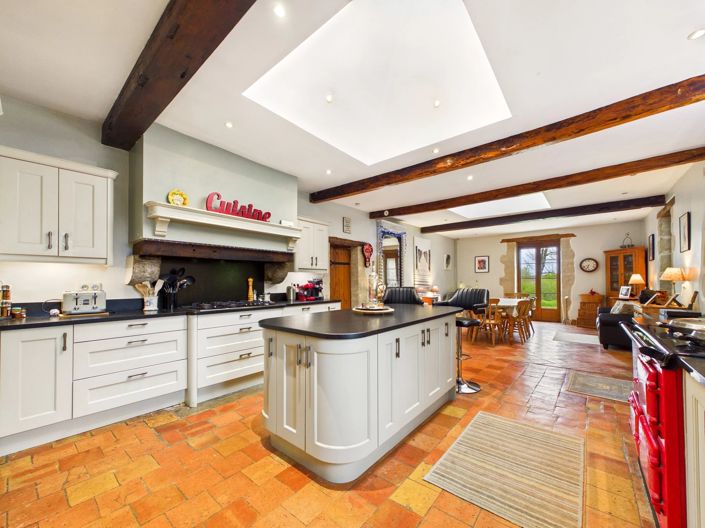 Image No.3-11 Bed House for sale