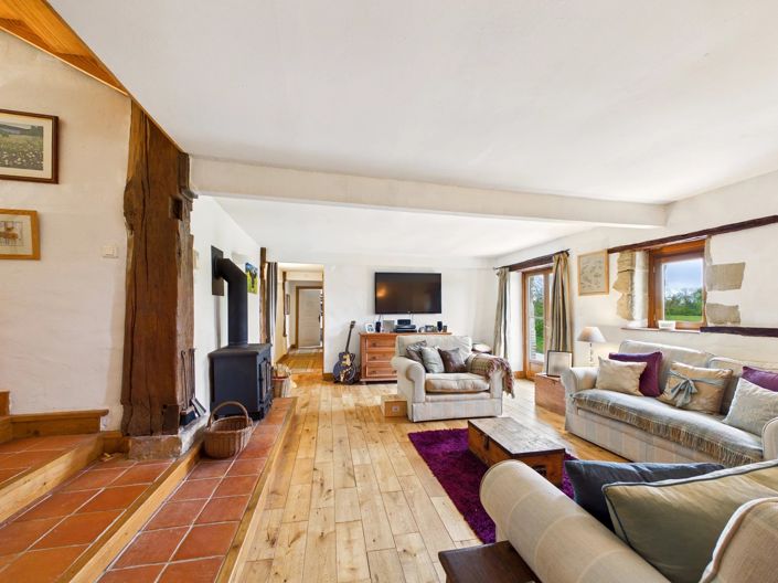 Image No.4-11 Bed House for sale